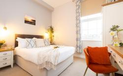 Clarence Gardens Hotel