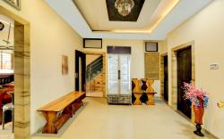 Collection O Vrindavan Palace Colony Formerly Hotel Shivom