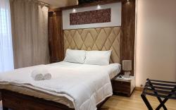 Roy Bari- Luxurious 3 BHK Apartment- CBD Belapur