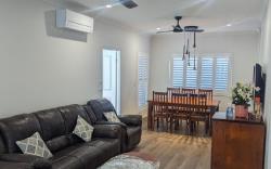 Entire House in Chermside West 2-Beds Ultra-Clean