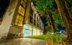 Vantage Point Hotel & Resort