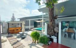 บ้านตาริเวอร์วิลล่า