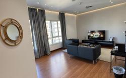 Cozy One-Bedroom Elegant Apartment in Salmiya 12