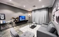 Cozy Luxury 2 Bedroom Apartment Near Seaside 105
