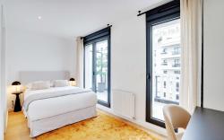 Splendid Duplex with terraces 4BD/7P - Levallois