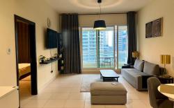 Luxury one bedroom in Dubai Marina