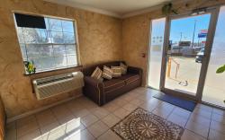OYO Benbrook Inn & Suites