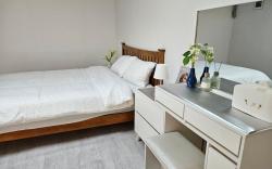Tov,quiet residential area, large garden, 3 rooms