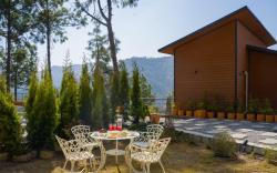 Vintage Premium Cottages||Mountain view near Solan