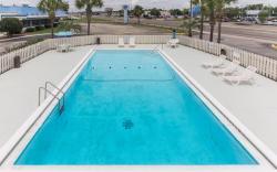 Motel 6 Pensacola, FL - West