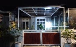 Garden Full House