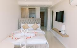 Signature Deluxe C Oceanview Room