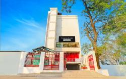 Super Townhouse Patel Nagar Near Saharanpur Chowk Dehradun