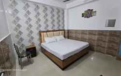 Goroomgo Saral Guest House Ayodhya