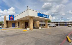 Motel 6 Baton Rouge, LA - Southeast