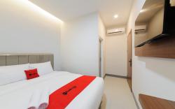 RedDoorz Plus Near Kebun Raya Bogor