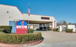 Motel 6 Longview, TX - North