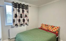 Comfy Small Double Room in Colindale
