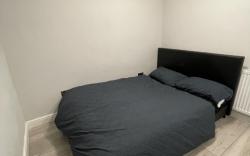 Comfy Ensuite Room in Colindale