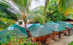 Seafront Bamboo House (102) 