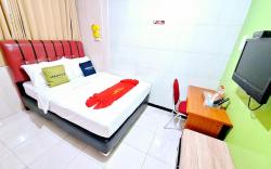 Urbanview Hotel Mawar Sharon near Alun Alun Batu