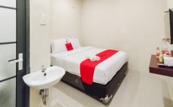 RedDoorz @ Rejoss Lux Medan
