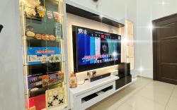 Good 8 people /near to cheng bunglow house melaka