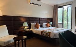 Hotel Grand Arcasia Saket - Near PVR Anupam