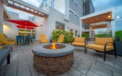 HOME2 SUITES BY HILTON SARATOGA - MALTA