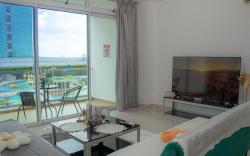KSL D'esplanade Dinosaur Park View 4BR Suite 65'TV