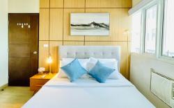 * *15 Elegant Urban Suite