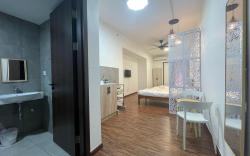 (18) K Avenue Family Apartment