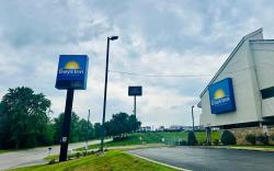 Days Inn by Wyndham Kansas City Northeast