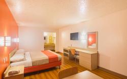 Motel 6 Springfield, MO - North