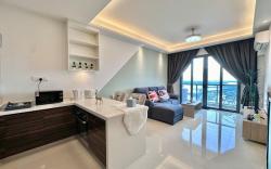 R&F Phase2@1BR L43 Seaview for 2-4 Guests