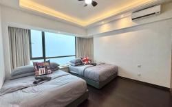 R&F Seaview Grand Living @ 4BR Level32 | 12-16 Pax