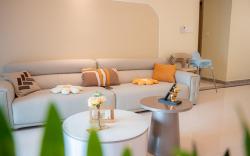 R&F 4BR Super Seaview Suite | Brown-Themed Level32