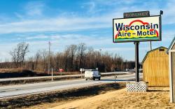 Wisconsin-Aire Motel By OYO Random Lake
