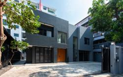 Chic Ekkamai Haven | Near BTS, Quiet Luxury Stay