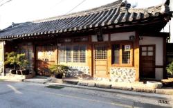Gallery Jin Hanok Guesthouse