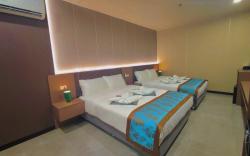 SKYPORT HOTEL