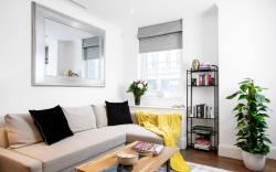 Stylish air-con flat in the heart of Covent Garden