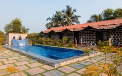 Peacock 4BR Cottages with Private Pool Saligao