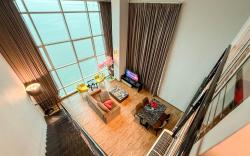 HappySty by Golden Hour Maritime Suite