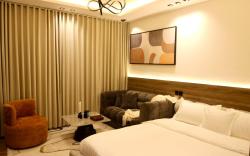 Stay in Comfort & Style A21