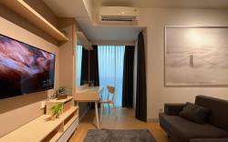 The Nest @ Grand Kamala Lagoon - Pool, Netflix