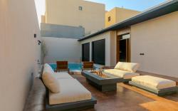 Portal Chalets With Private Pool - Al Arid (A1)
