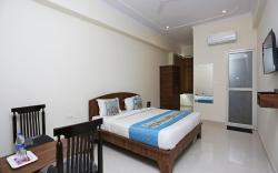 OYO 8425 Hotel Shiv Palace
