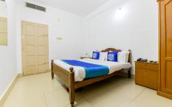 OYO 6712 Hotel Malabar House