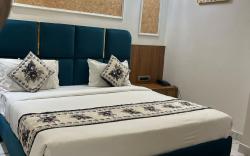 Royal Vista Hotel By Divud Ecom